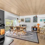 2 Bedroom Awesome In בית נופש