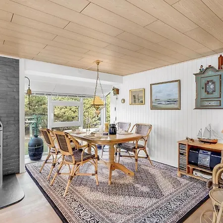 Holiday home In With Wifi *