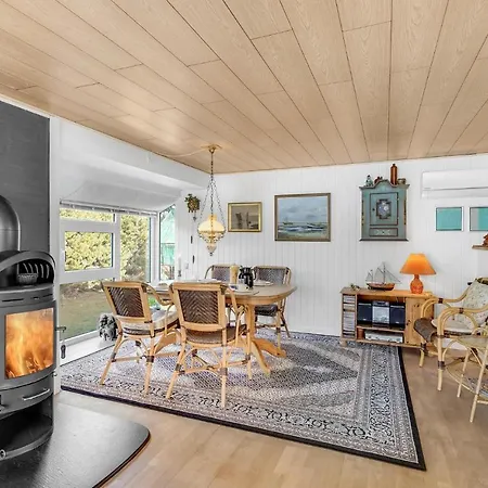 2 Bedroom Awesome In 펜션