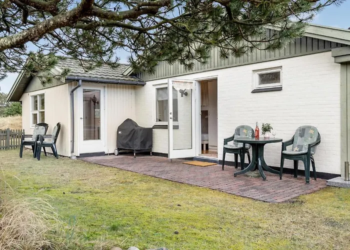 Dom wakacyjny 2 Bedroom Awesome In *