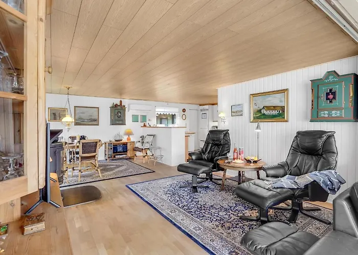 Dom wakacyjny 2 Bedroom Awesome In